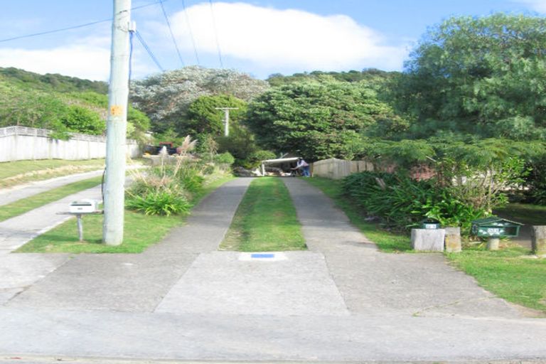 Photo of property in 51 Waiho Terrace, Elsdon, Porirua, 5022