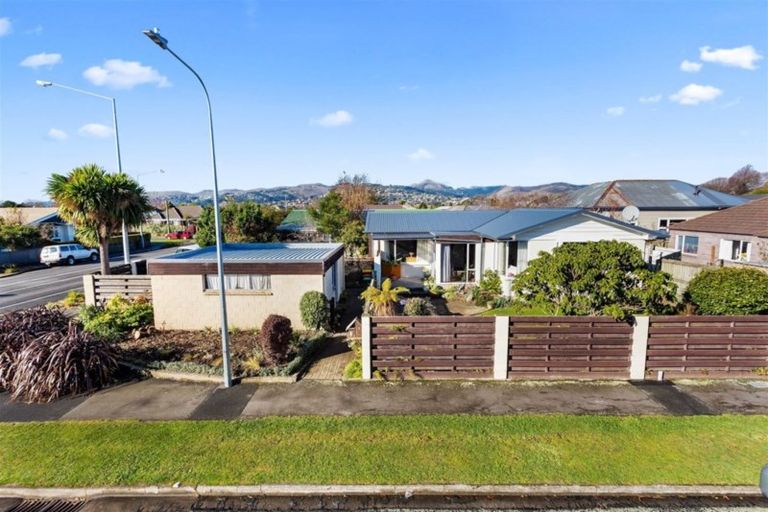 Photo of property in 1 Glynne Crescent, Spreydon, Christchurch, 8024
