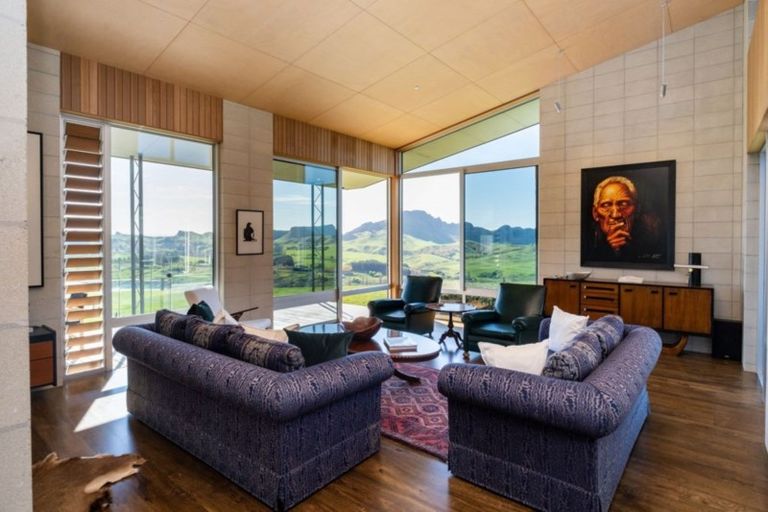 Photo of property in 84 Matarua Rise, Waimarama, Havelock North, 4294