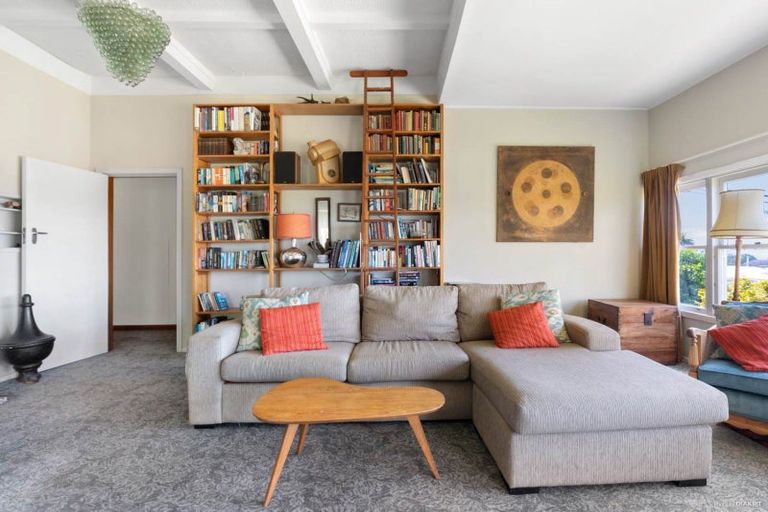 Photo of property in 7a Audrey Road, Takapuna, Auckland, 0620