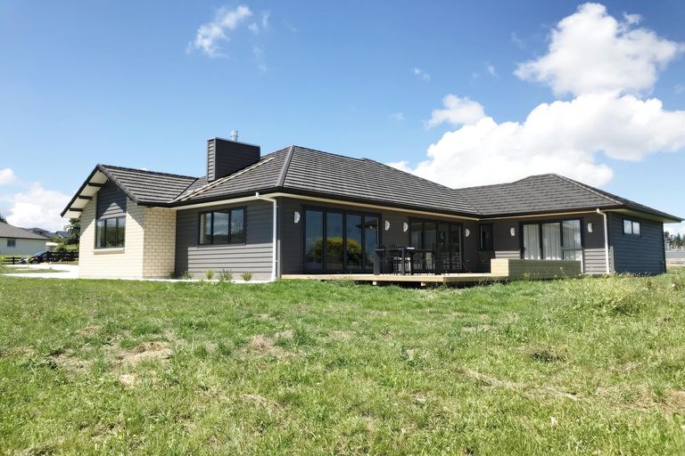 Photo of property in 30 Mcintosh Drive, Pokeno, 2471