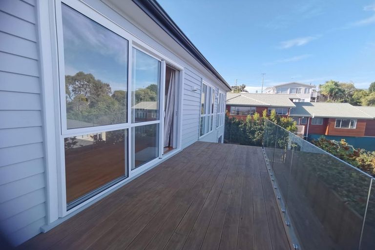 Photo of property in 1004a East Coast Road, Northcross, Auckland, 0630