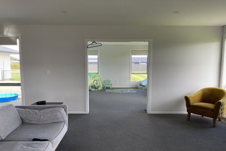 Photo of property in 8 Sunrise Drive, Seaward Bush, Invercargill, 9812