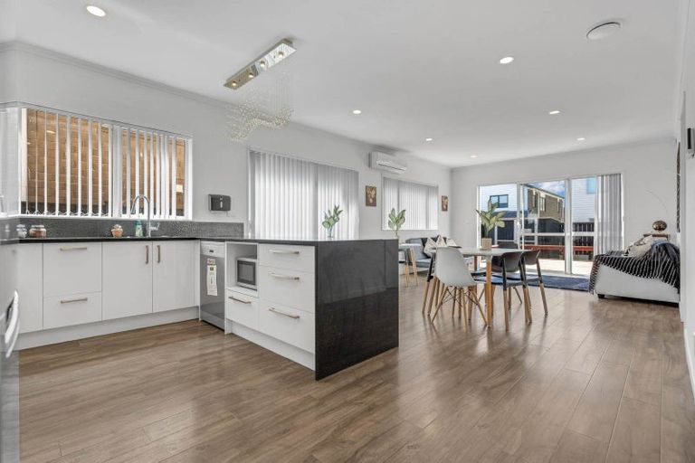Photo of property in 3 Cloghfin Place, Flat Bush, Auckland, 2019