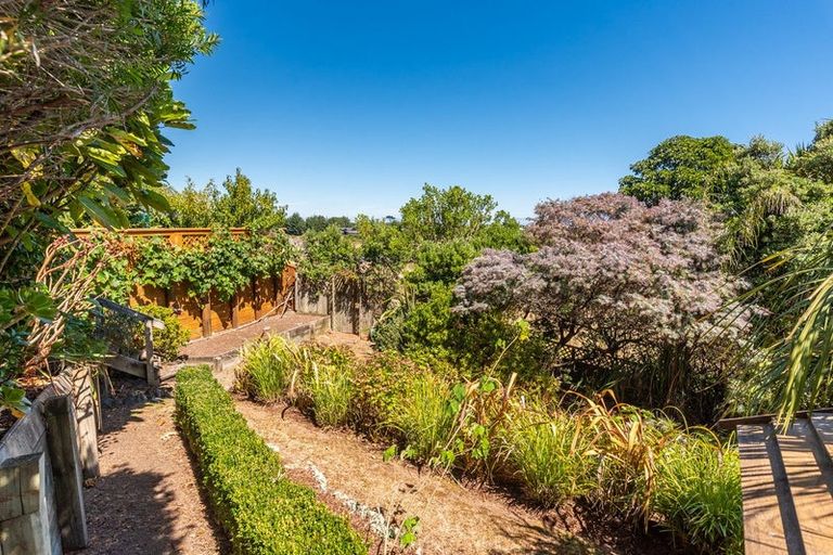 Photo of property in 174 Weggery Drive, Waikanae Beach, Waikanae, 5036