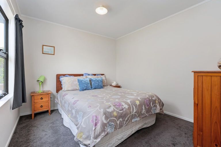 Photo of property in 1 Tamarisk Drive, Riversdale Beach, Masterton, 5872