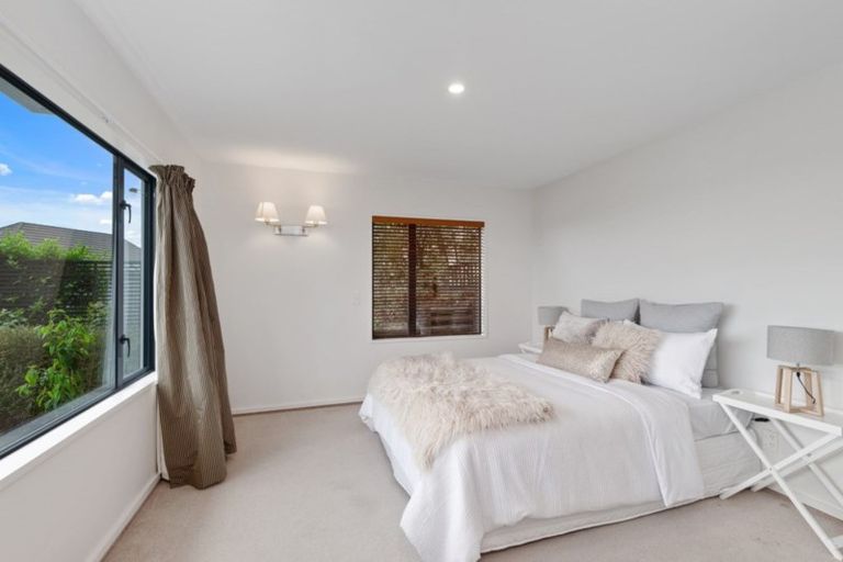 Photo of property in 23a Overdale Drive, Cashmere, Christchurch, 8022