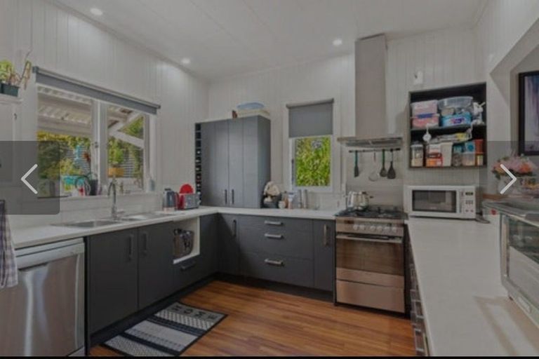 Photo of property in 1 Tawa Street, Gonville, Whanganui, 4501