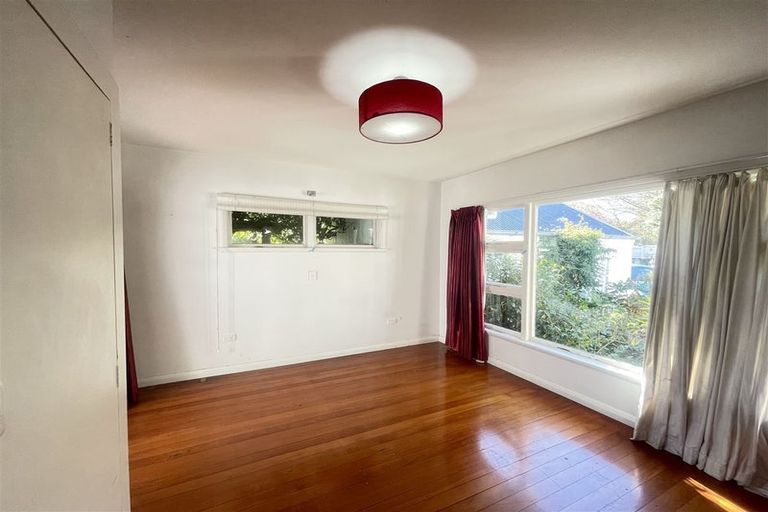 Photo of property in 1/215 Memorial Avenue, Burnside, Christchurch, 8053