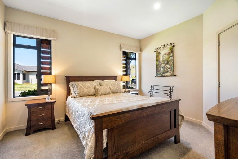 Photo of property in 58 Merlot Drive, Greenmeadows, Napier, 4112