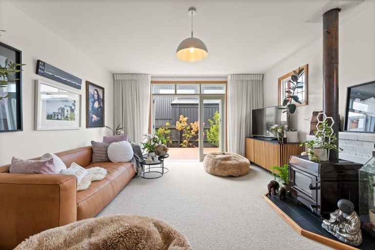 Photo of property in 92 Hargest Crescent, Saint Clair, Dunedin, 9012