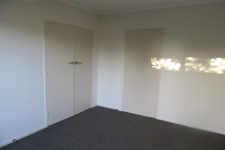 Photo of property in 16 Montana Road, Totara Park, Upper Hutt, 5018