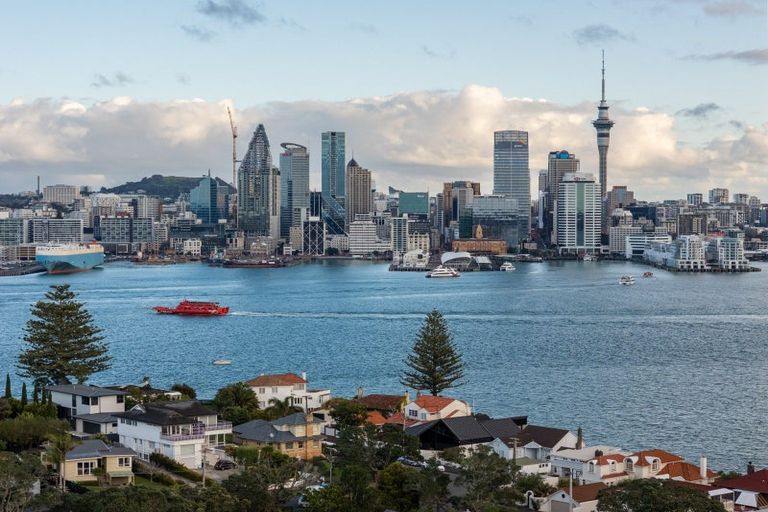 Photo of property in 87 Stanley Point Road, Stanley Point, Auckland, 0624