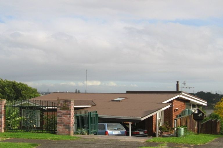 Photo of property in 38 Ellesmere Crescent, Pakuranga Heights, Auckland, 2010