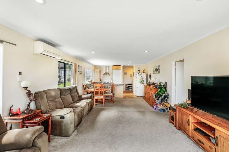 Photo of property in 18 Alverna View, Gulf Harbour, Whangaparaoa, 0930