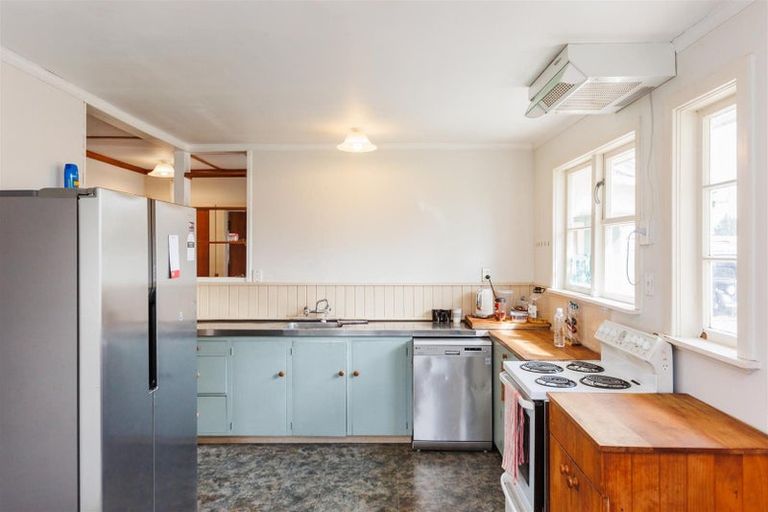 Photo of property in 60 Alexandra Street, Marton, 4710