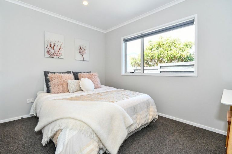 Photo of property in 31a Gossamer Drive, Pakuranga Heights, Auckland, 2010