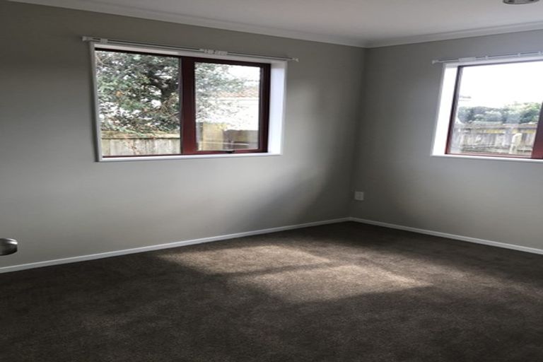 Photo of property in 399 Bucklands Beach Road, Bucklands Beach, Auckland, 2012