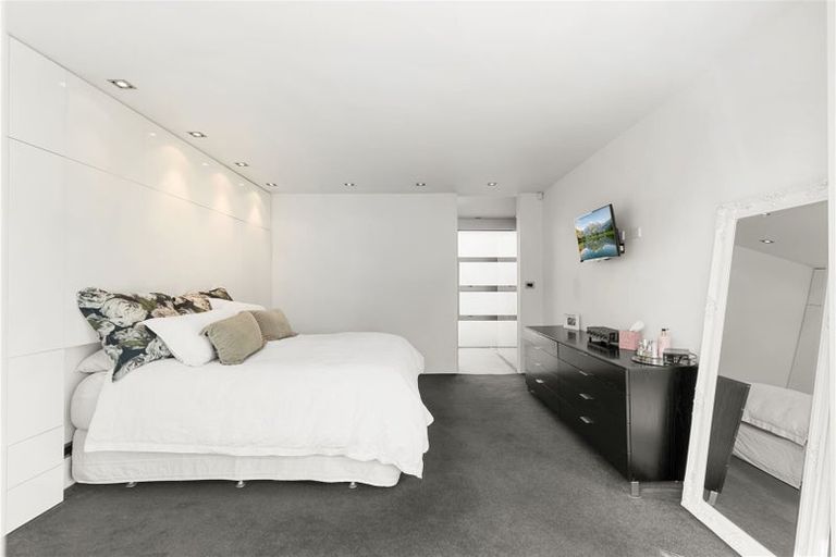 Photo of property in 41 Westpark Drive, Burnside, Christchurch, 8053