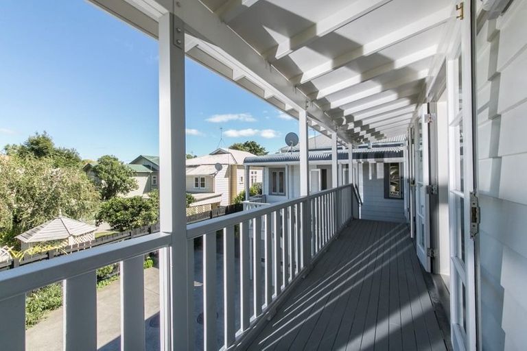 Photo of property in 67 Mount Smart Road, Onehunga, Auckland, 1061