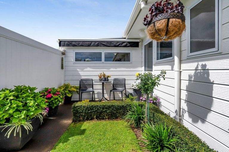 Photo of property in 1/353 Saint Aubyn, Moturoa, New Plymouth, 4310