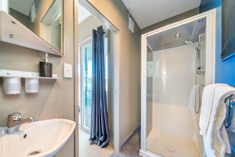 Photo of property in 47 Korokoro Road, Korokoro, Lower Hutt, 5012