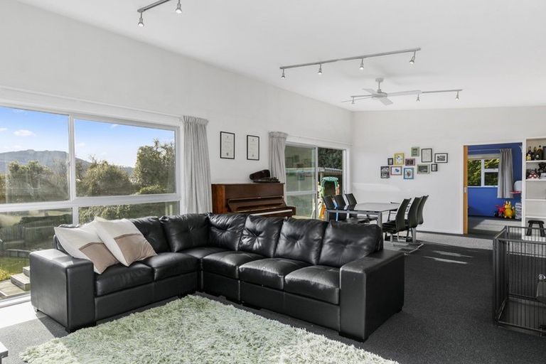 Photo of property in 35 Waikana Street, Broad Bay, Dunedin, 9014