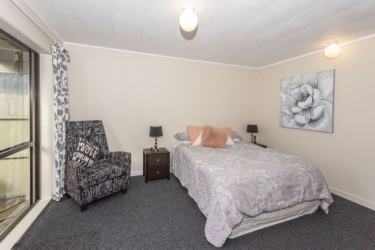 Photo of property in 1-2/8a Lilian Street, Te Kamo, Whangarei, 0112