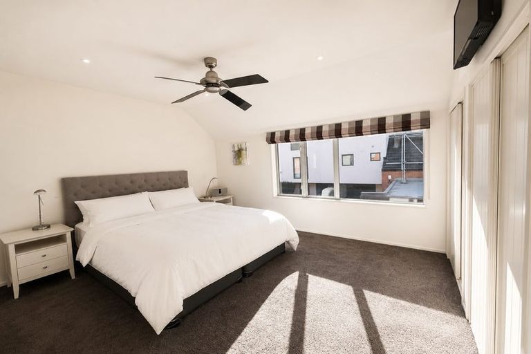 Photo of property in 16a Gracefield Avenue, Christchurch Central, Christchurch, 8013