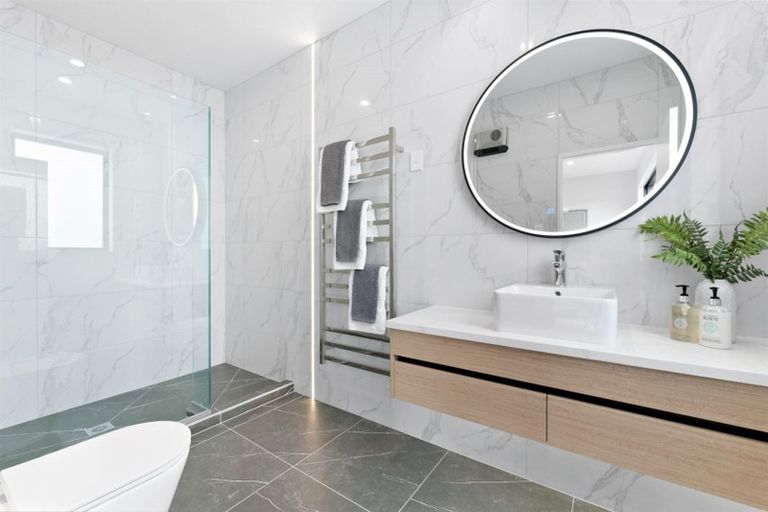 Photo of property in 50 Riverhead Point Drive, Riverhead, 0820