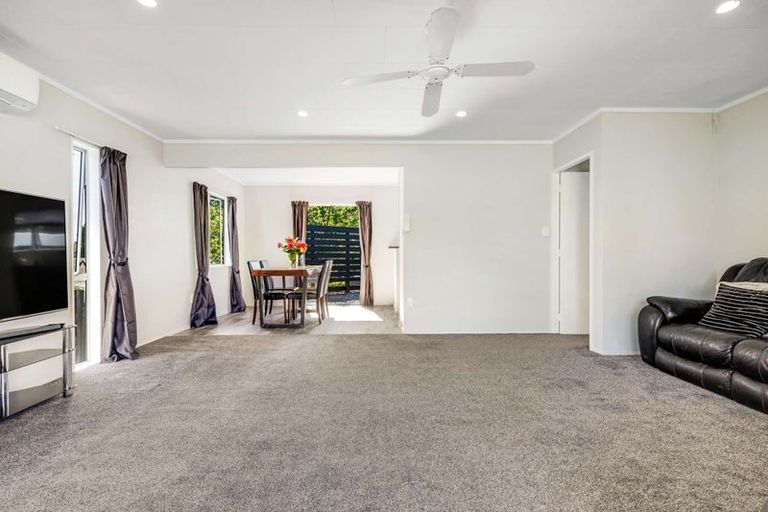 Photo of property in 10 Thebes Street, Pomare, Rotorua, 3015