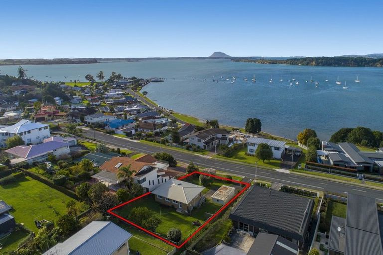 Photo of property in 56 Omokoroa Road, Omokoroa, 3114