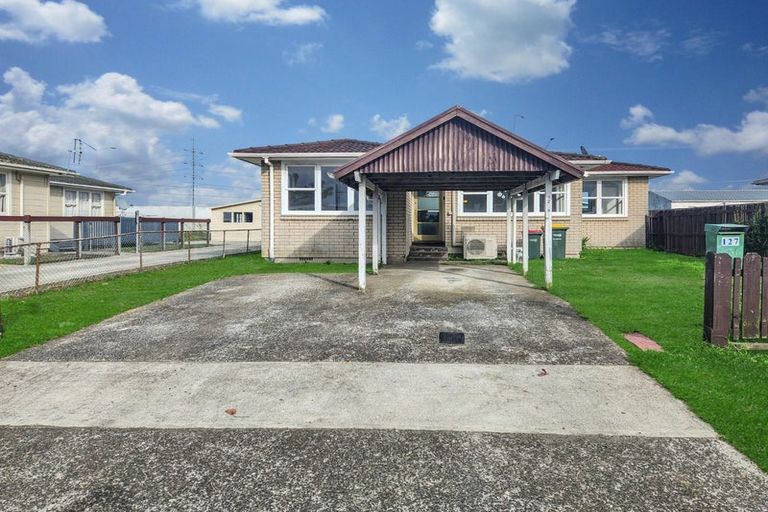 Photo of property in 127 Chichester Drive, Rosehill, Papakura, 2113