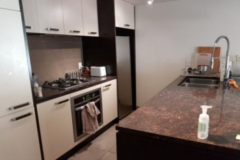 Photo of property in 121 Glenmore Street, Kelburn, Wellington, 6012