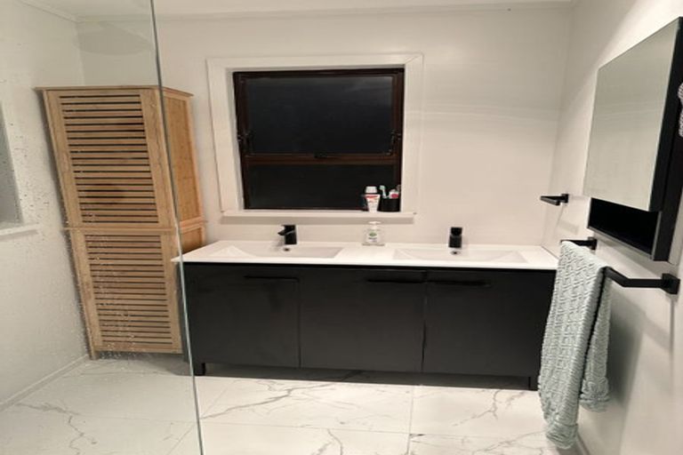 Photo of property in 83 Hargood Street, Woolston, Christchurch, 8062