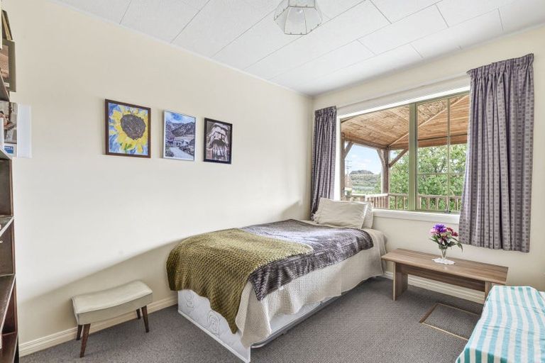 Photo of property in 39 Domain Road, Bannockburn, Cromwell, 9384