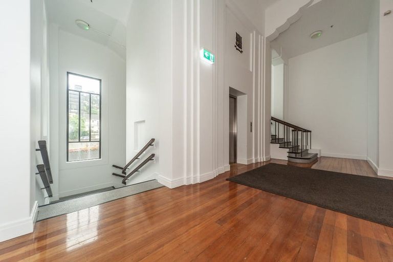 Photo of property in Augusta Apartments, 23/254 Willis Street, Te Aro, Wellington, 6011