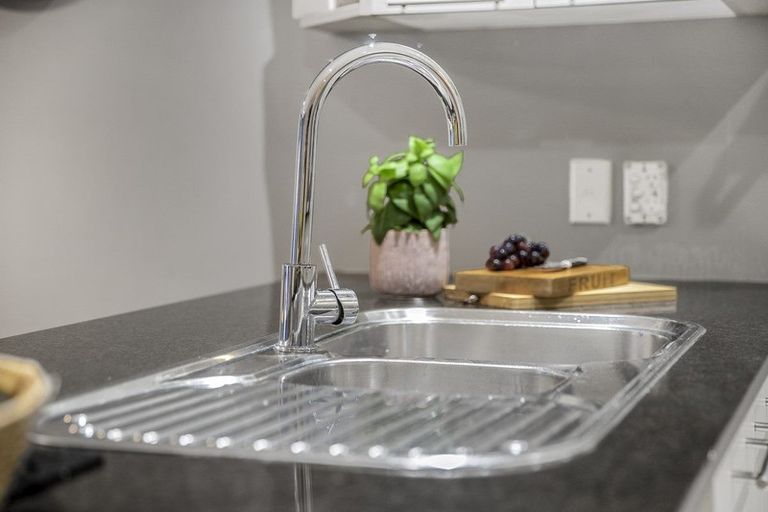 Photo of property in 9/40 Scarlet Oak Drive, Schnapper Rock, Auckland, 0632