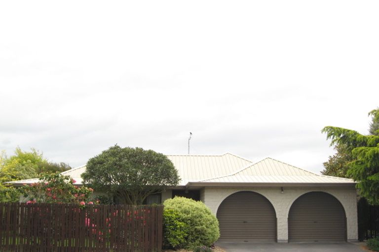 Photo of property in 69 Regency Crescent, Redwood, Christchurch, 8051