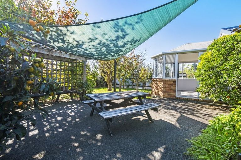 Photo of property in 4 Seaforth Avenue, Milson, Palmerston North, 4414