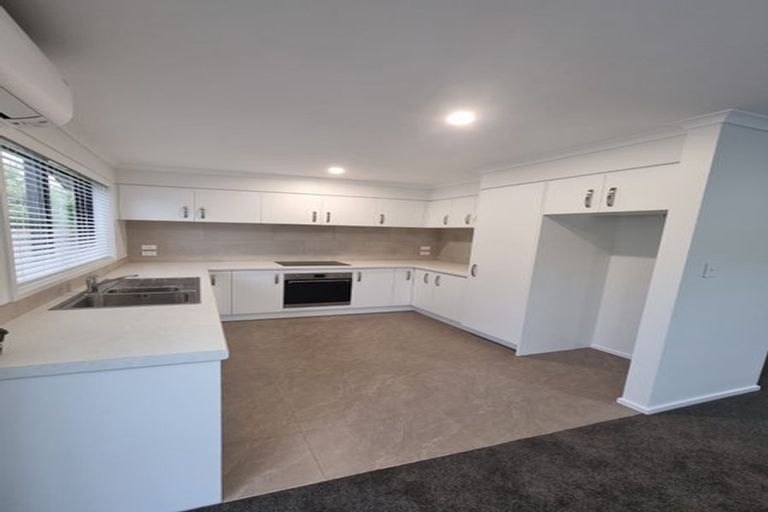 Photo of property in 27 Applemoors Way, Riverhead, 0820