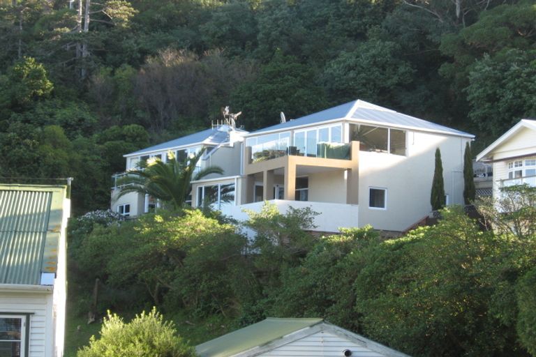 Photo of property in 90b Awa Road, Seatoun, Wellington, 6022