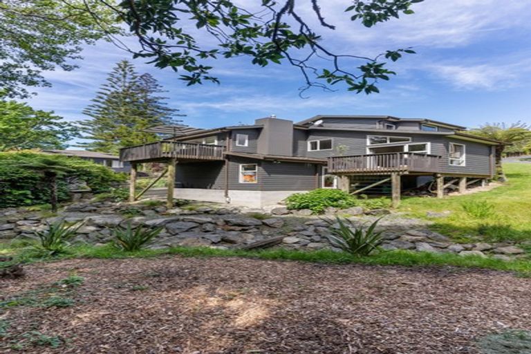 Photo of property in 25 Bemrose Place, Cockle Bay, Auckland, 2014