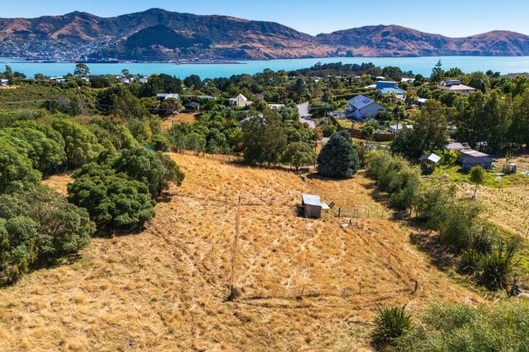 Photo of property in 33 Te Papau Crescent, Diamond Harbour, 8972