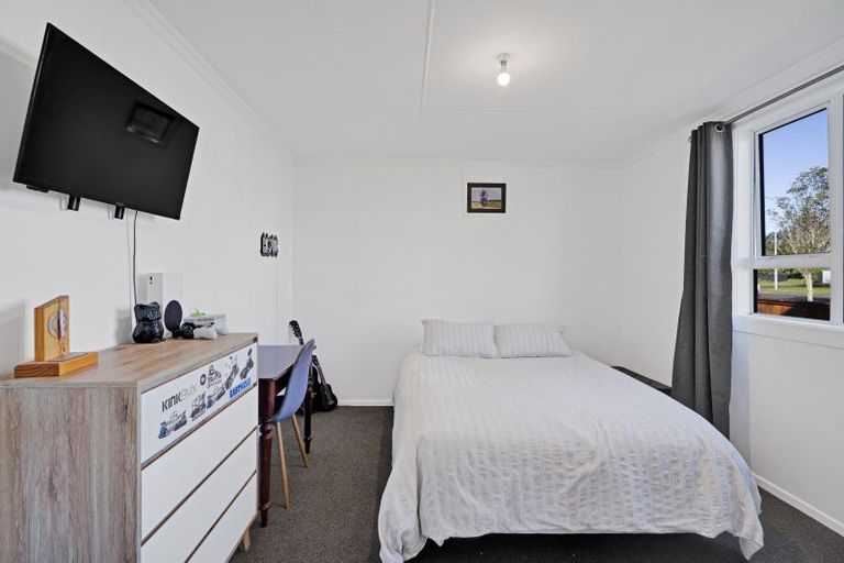 Photo of property in 2 Orlando Street, Stratford, 4332