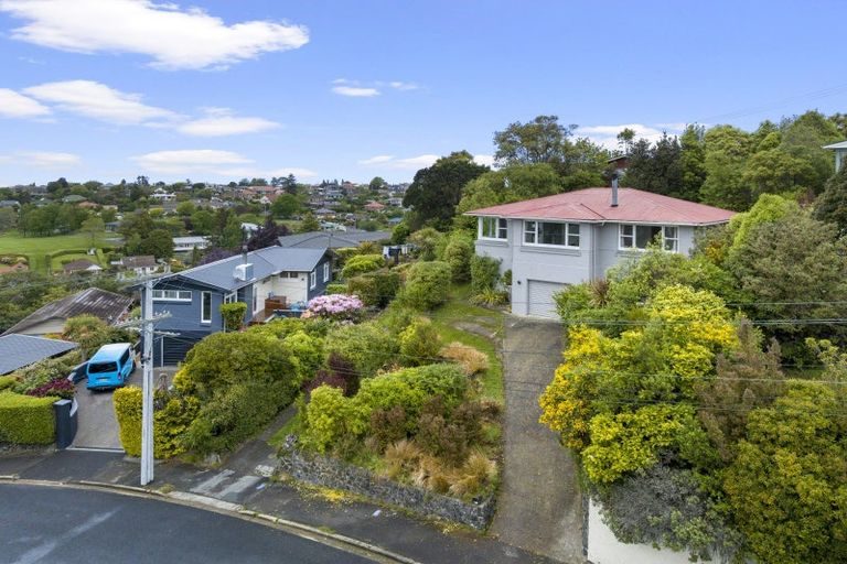 Photo of property in 69 Centennial Avenue, Helensburgh, Dunedin, 9010