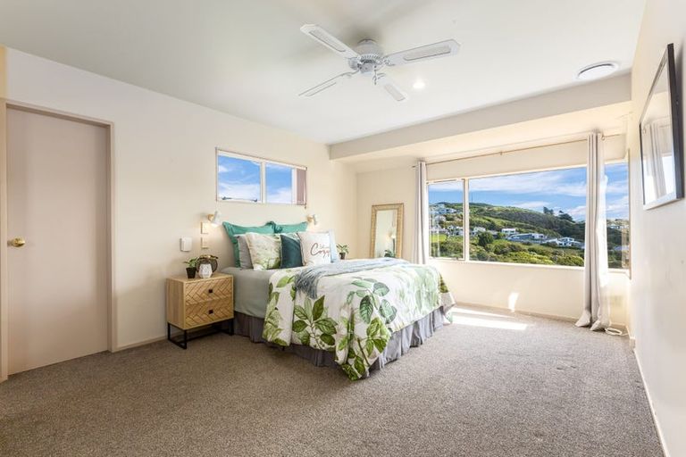 Photo of property in 12 Tombane Terrace, Papakowhai, Porirua, 5024