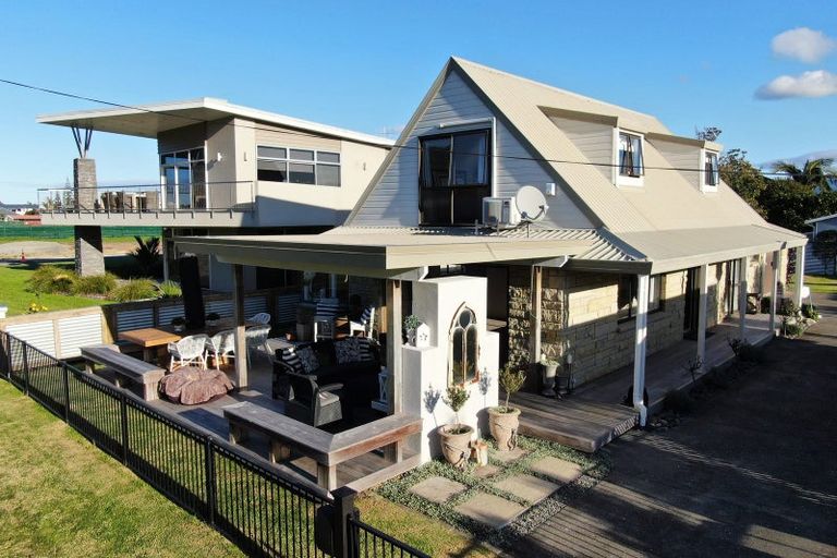 Photo of property in 403 Harbour View Road, Whangamata, 3620