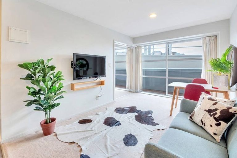 Photo of property in 24/8 Clayton Street, Newmarket, Auckland, 1023