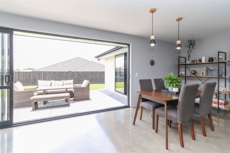 Photo of property in 13a Estate Grove, Inglewood, 4330